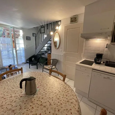 Charmante Maison 3 Pieces Avec Piscines Chauffees, Terrasse Et Jardin, A 300m De La Des Demoiselles - Fr-1-224c-266 *