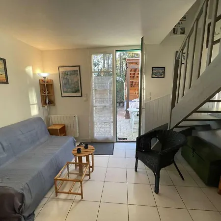 Holiday home Charmante Maison 3 Pieces Avec Piscines Chauffees, Terrasse Et Jardin, A 300m De La Des Demoiselles - Fr-1-224c-266